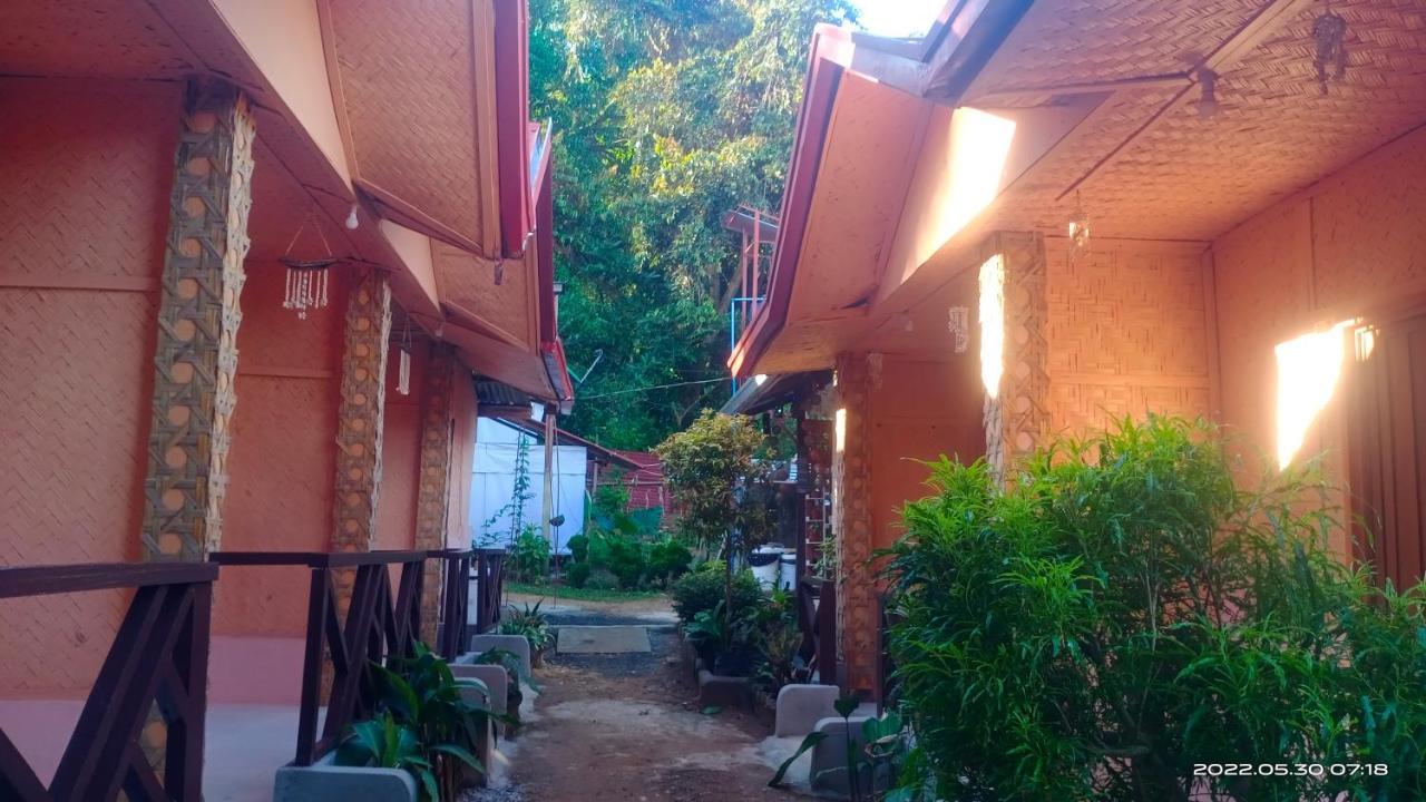 Forest Inn إل نيدو المظهر الخارجي الصورة